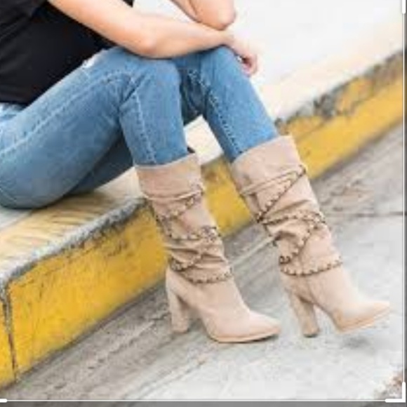 Alexus by shoedazzle, Beige faux suede calf boots - Picture 7 of 8